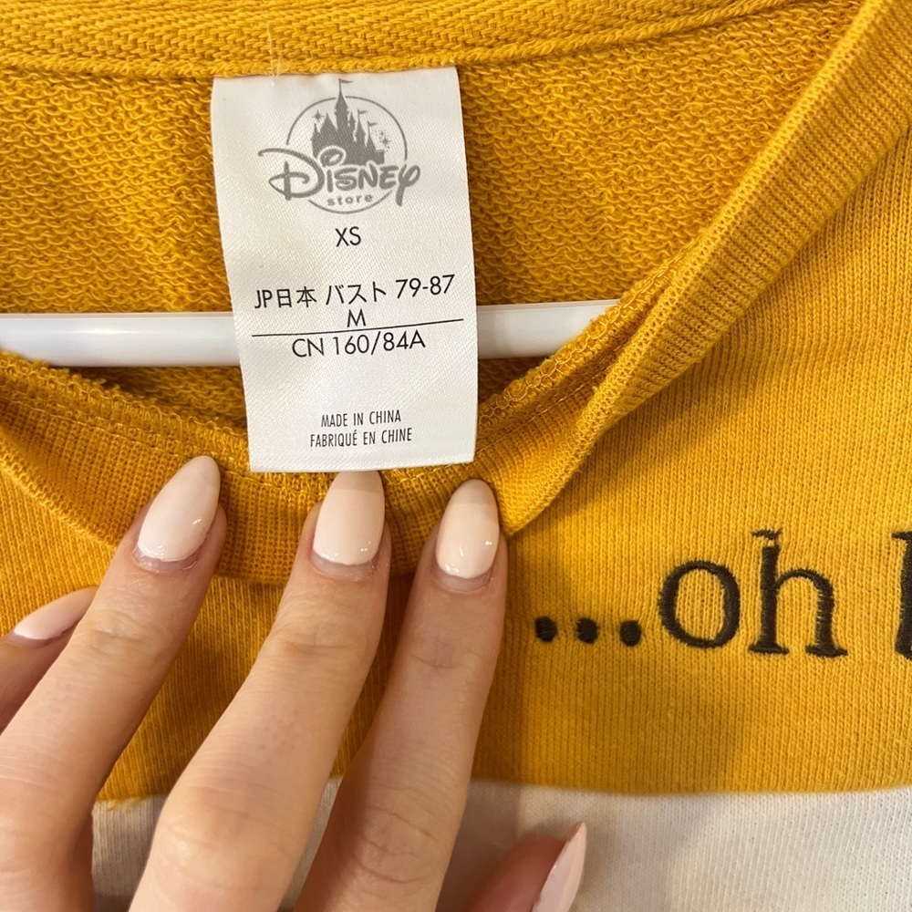 Tokyo Disney Yellow and White sweater - Picture 4 of 4